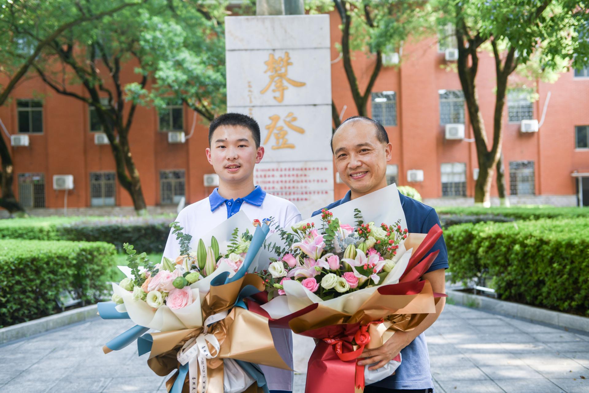 从小喜欢画地图的男孩拿到了国际地理奥赛银牌